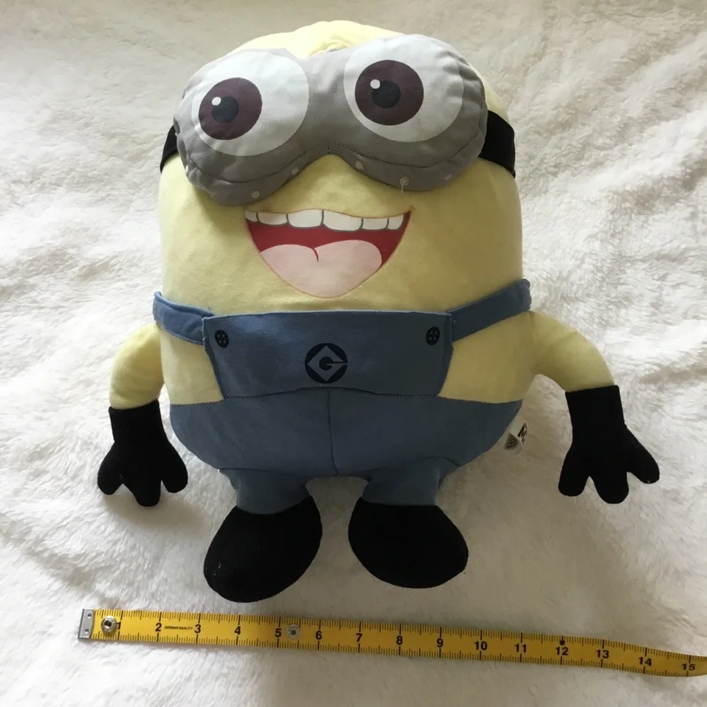 Despicable Me Yellow Minion Plush Stuffed Animal Toy - Picture 3 of 16
